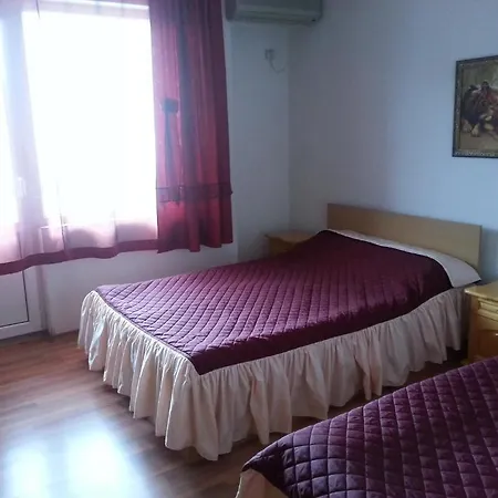 Guest House Deloni Karlovo