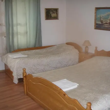 Guest House Deloni * Karlovo