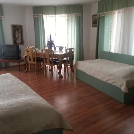 Casa de hóspedes Guest House Deloni *